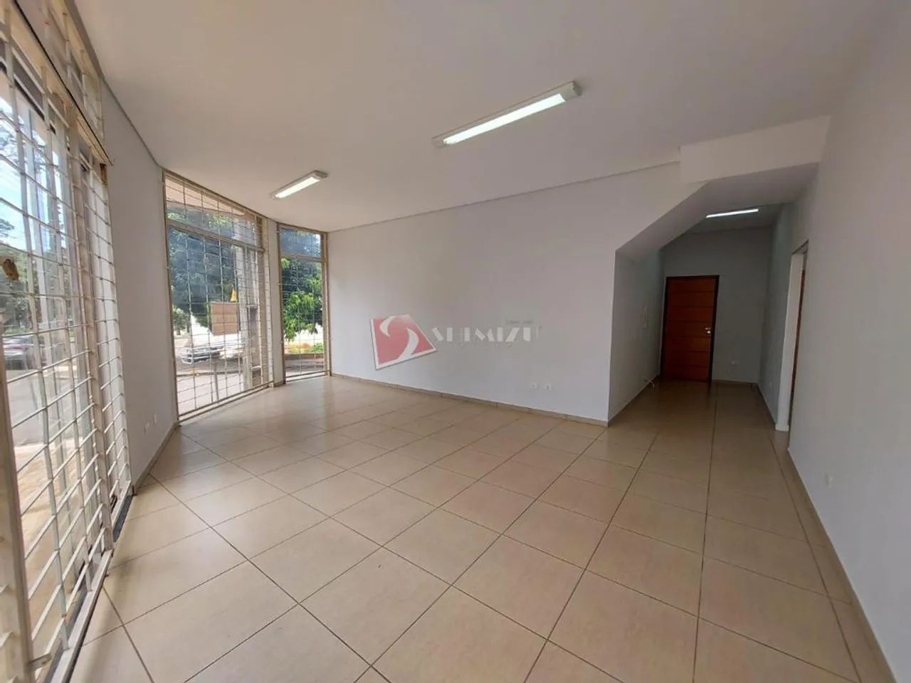 Salão para alugar em Maringá, Parque das Laranjeiras, com 37 m² - Foto 3