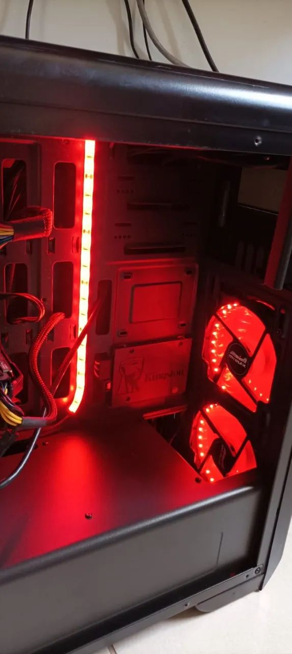 PC Gamer i5 8500 + GTX 1060 6GB + 16GB RAM + SSD 480GB + HD 1TB