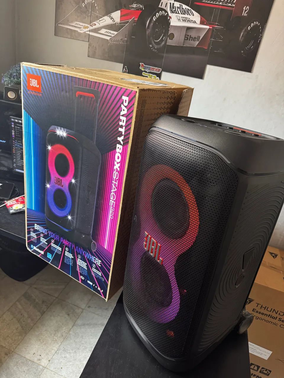 JBL 320 estado de Nova - Foto 4