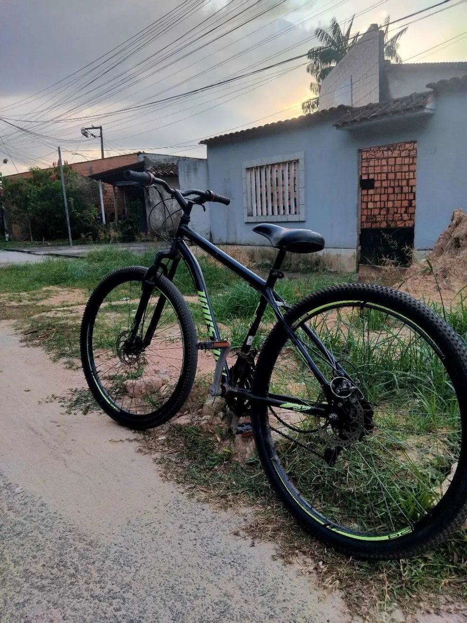 Bicicleta Aro 29 - Preta e Verde