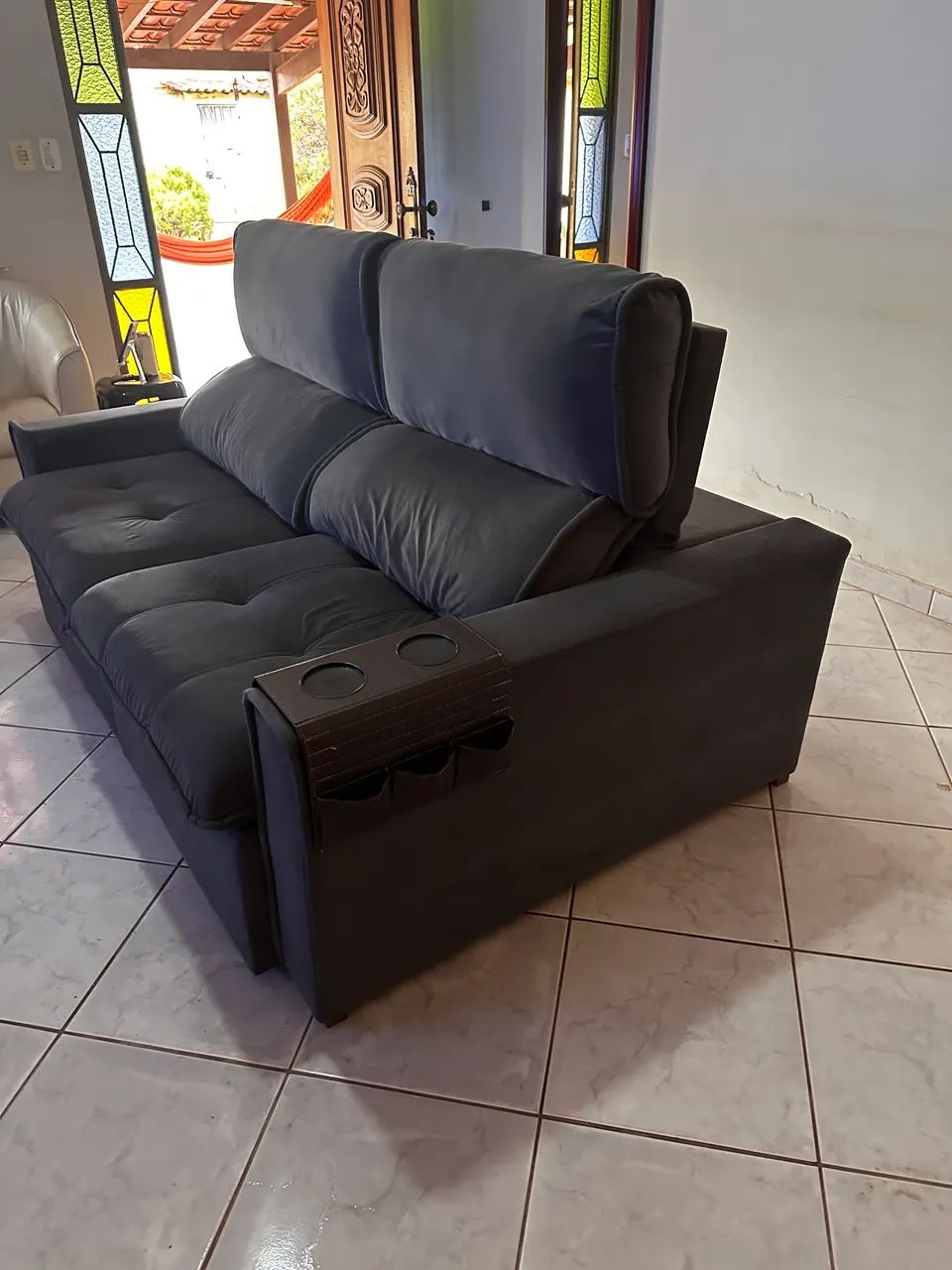 Sofá Retrátil e Reclinável 2 Lugares com Porta-Copos - Excelente Estado - Foto 2