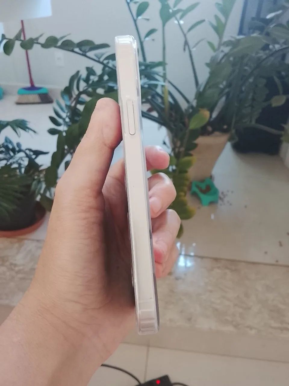 Iphone 12 64 gb Branco excelente  - Foto 4
