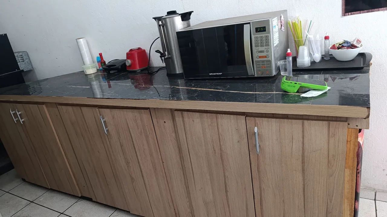 Vendo balcão com armário  - Foto 2