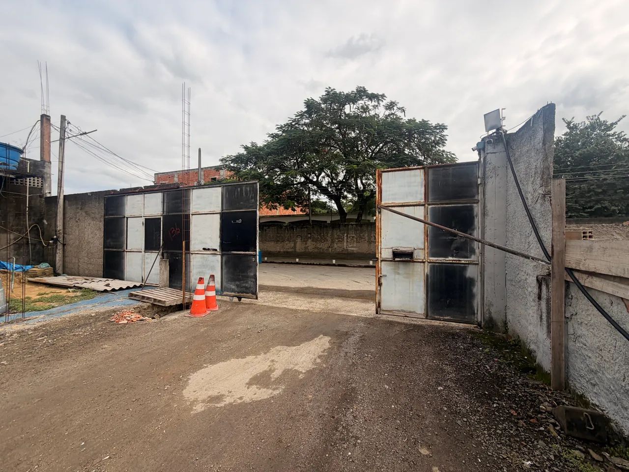 PORTÃO INDUSTRIAL 