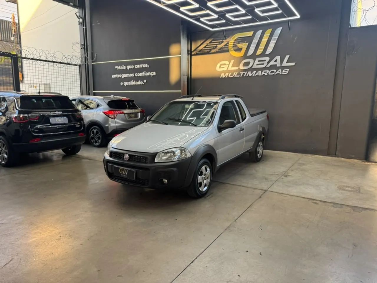 Fiat Strada 1.4 MPI Fire Flex 8V CE 2014 - Foto 2