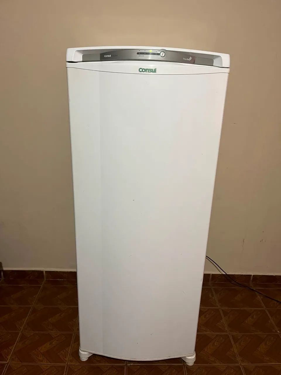 Vendo Geladeira cônsul  - Foto 4