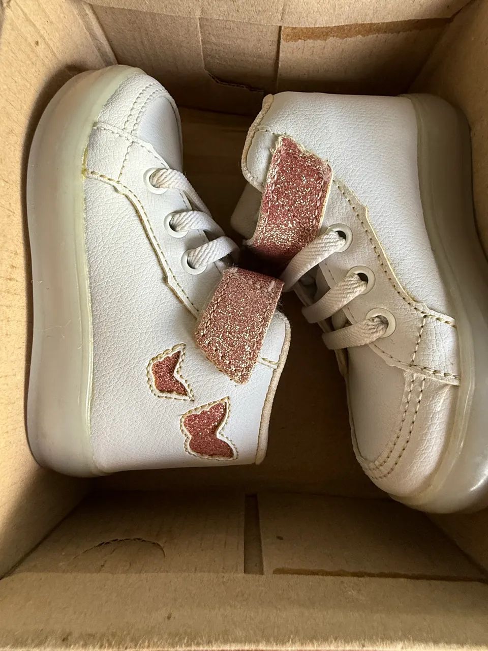 TÊNIS INFANTIL BRANCO COM LAÇO GLITTER