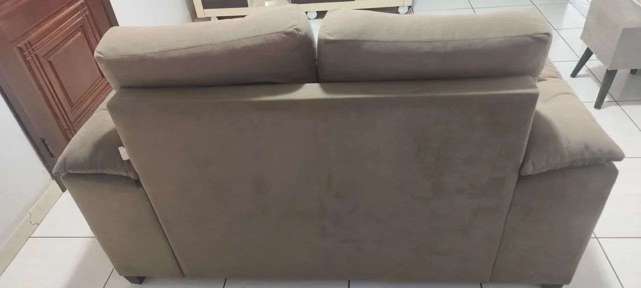 Sofá 2 Lugares Marrom - Conforto e Elegância para Sua Sala! - Foto 4