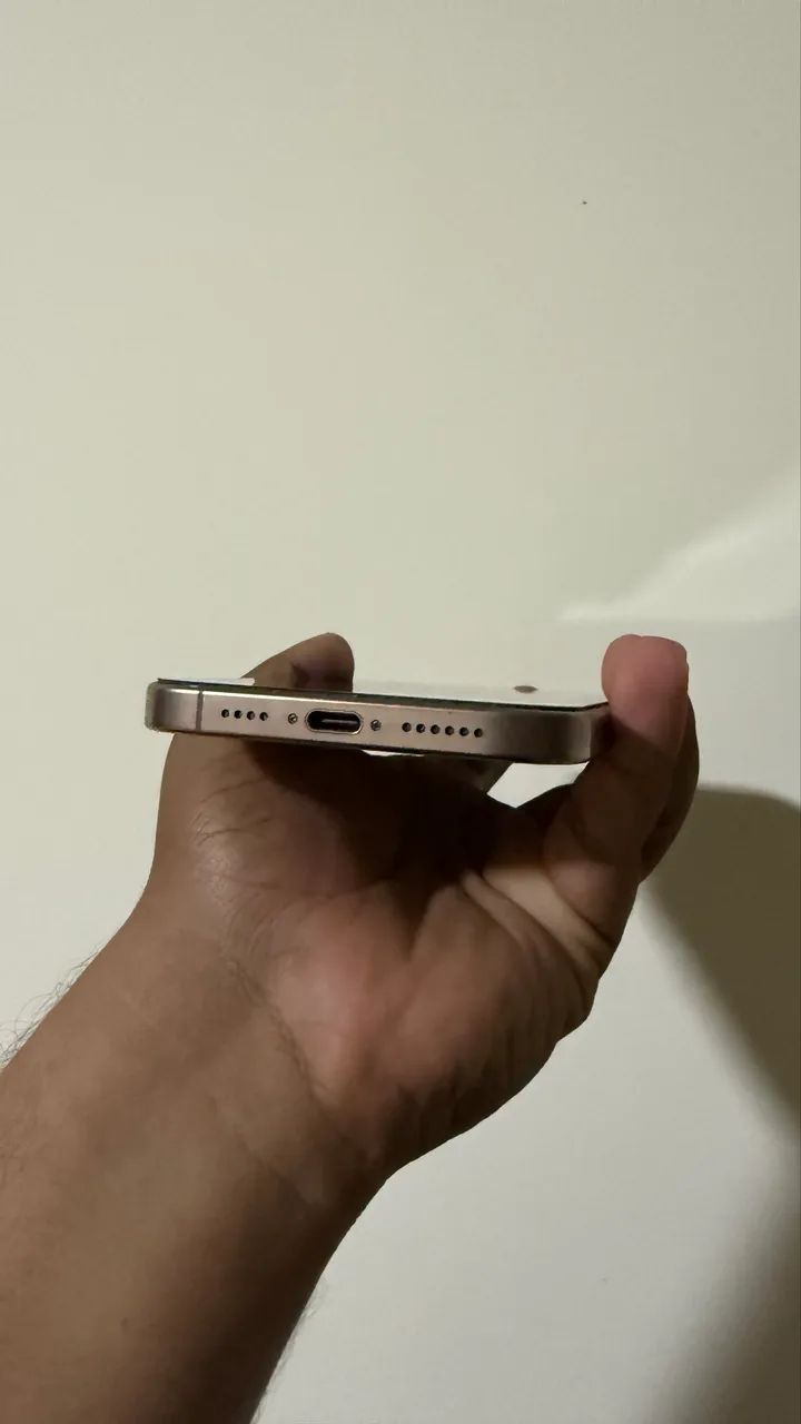 IPhone 16 Pro Max - Foto 4