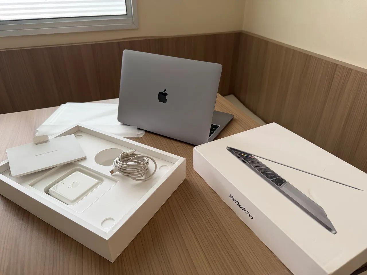 MacBook Pro TOUCHBAR 2020 - Foto 4