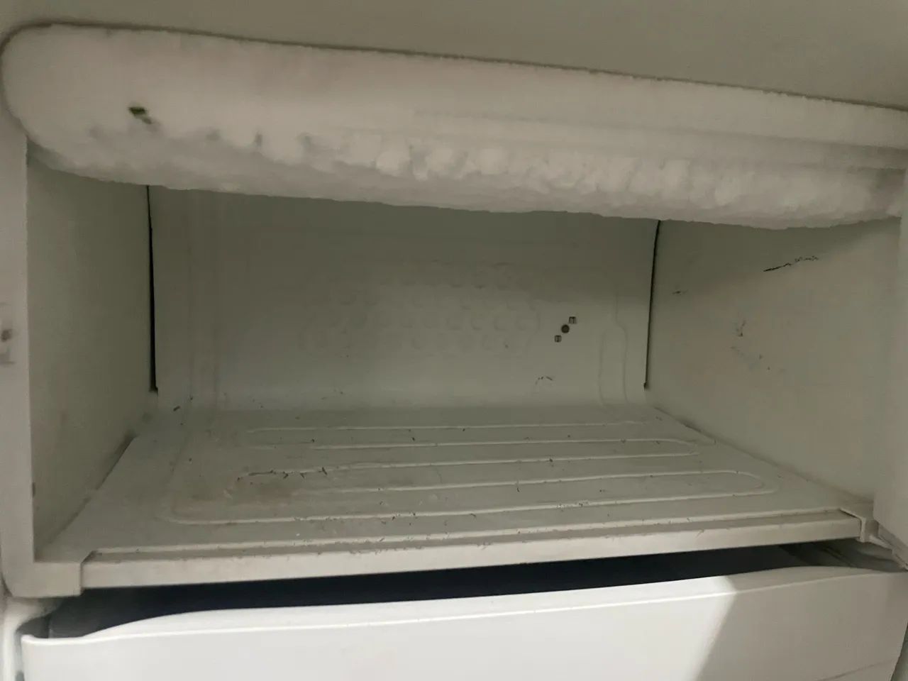 VENDO GELADEIRA ELETROLUX USADA  - Foto 4