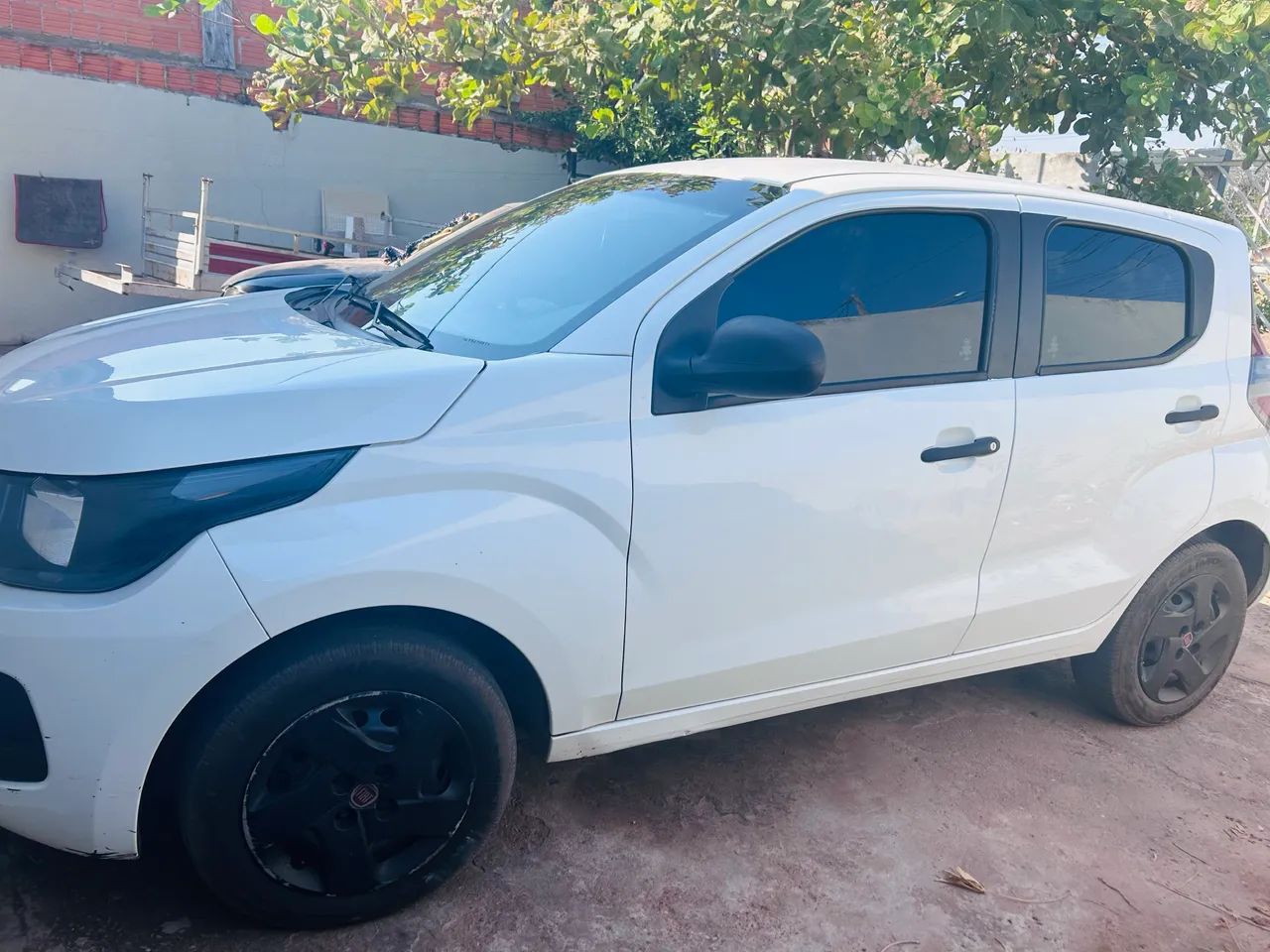Vendo carro mobi