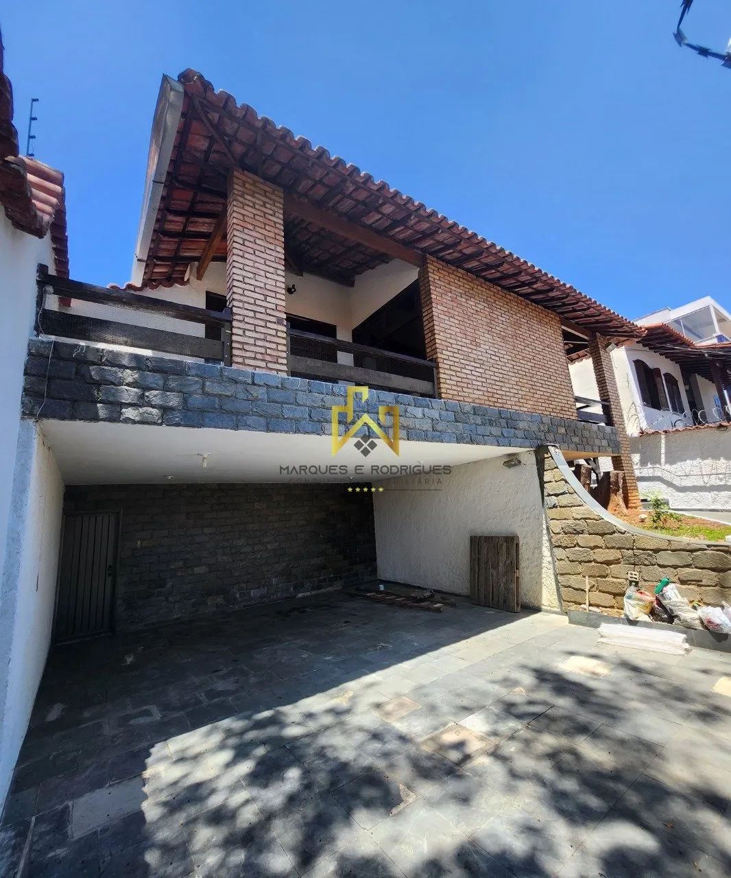 Alugue casa com piscina no Bairro Itapoã