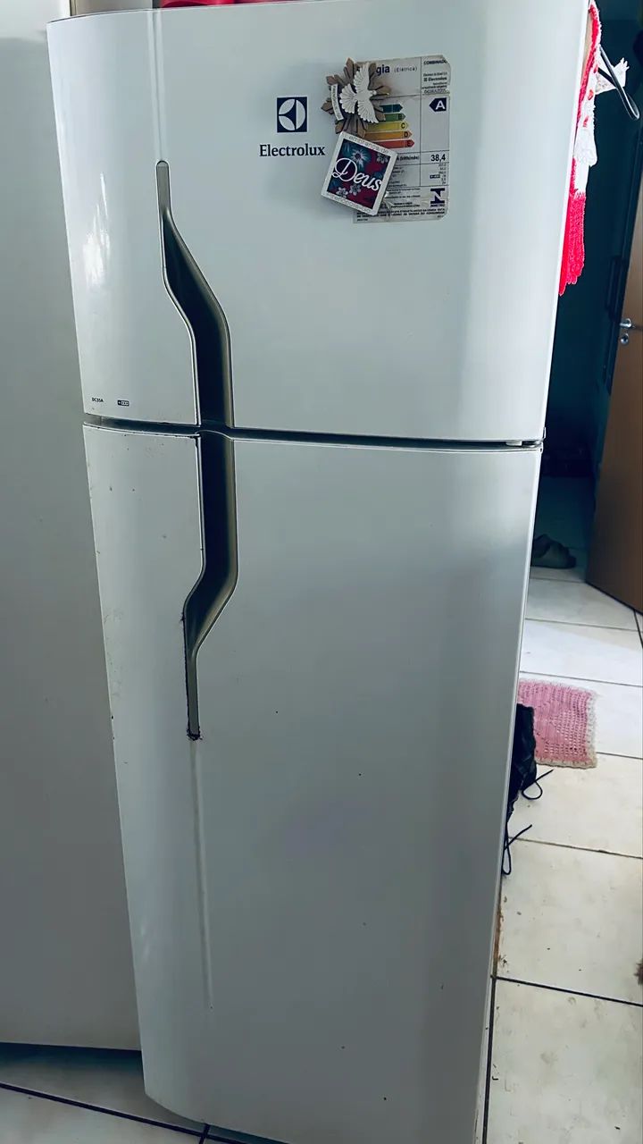 Vendo geladeira 