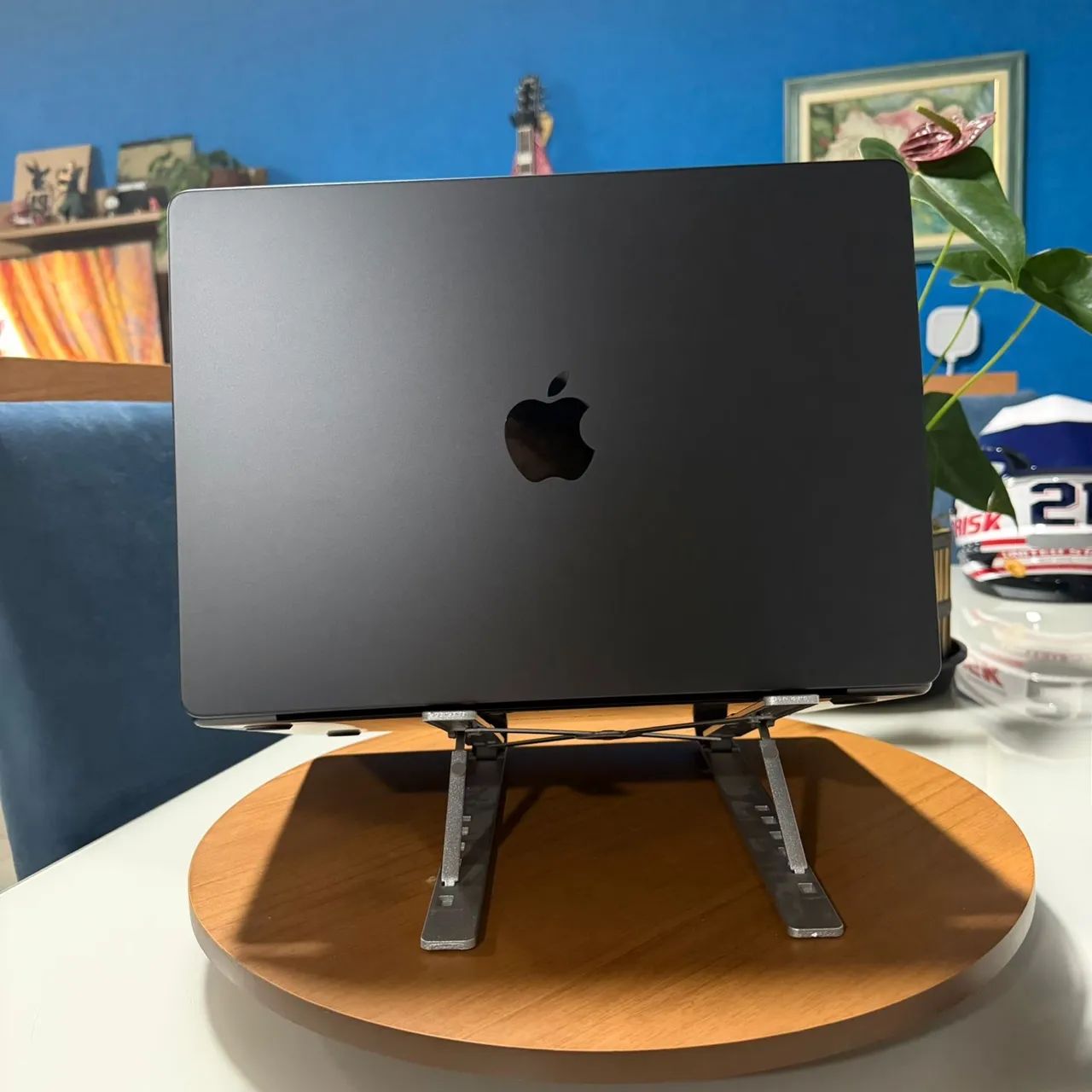 MacBook Pro M5 14 inch 16gb ram 512gb ssd impecável - Notebooks
