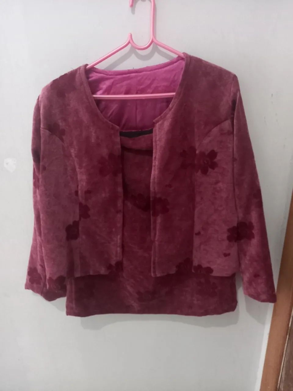 Roupas semi novas , desapego - Foto 2