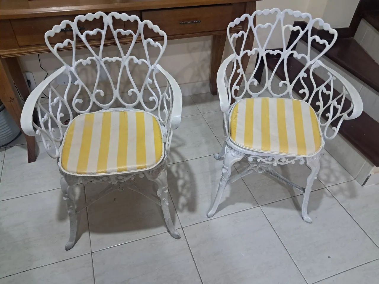 Conjunto de 2 poltronas 