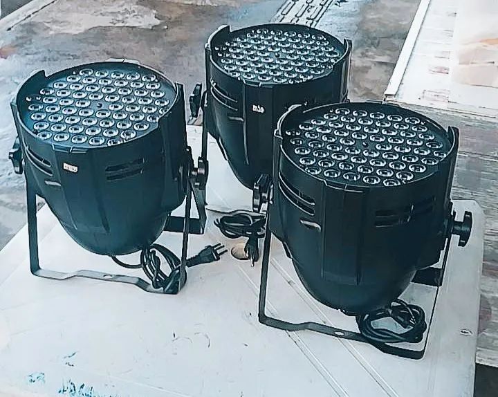 3 Par Leds Rgbwa 60 Leds, Carcaça De Alumínio 