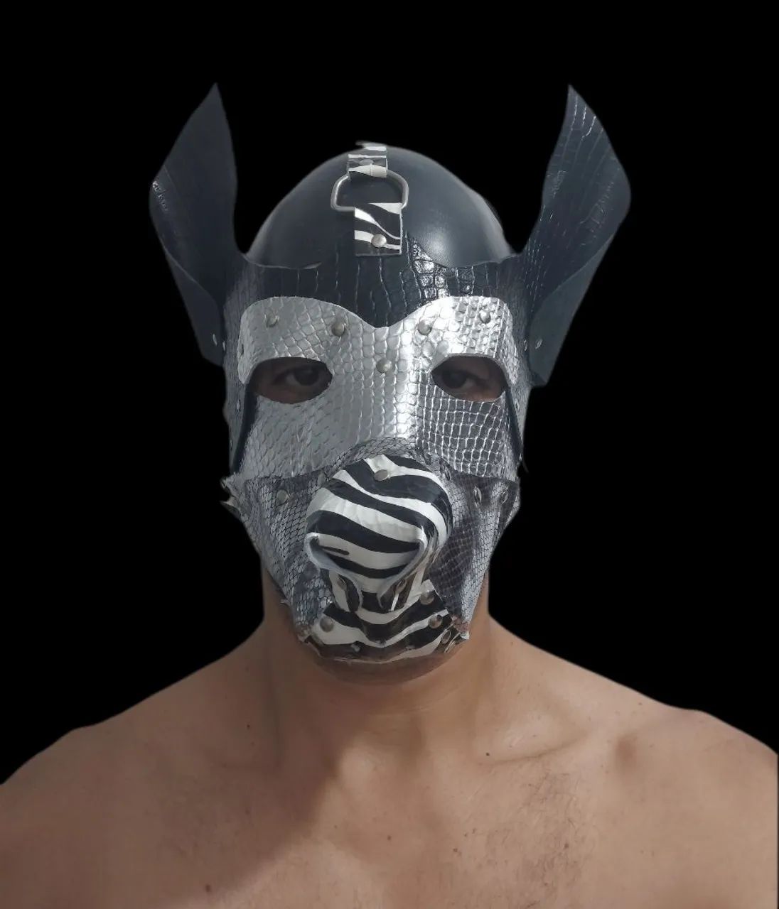 Máscara De Couro para prática de Puppy play / Bdsm - Foto 3