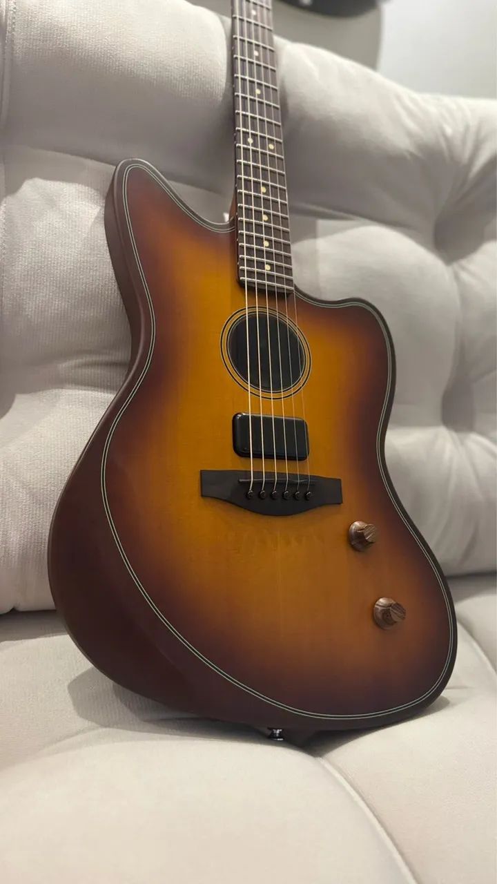 Fender Acoustasonic Jazzmaster  - Foto 3