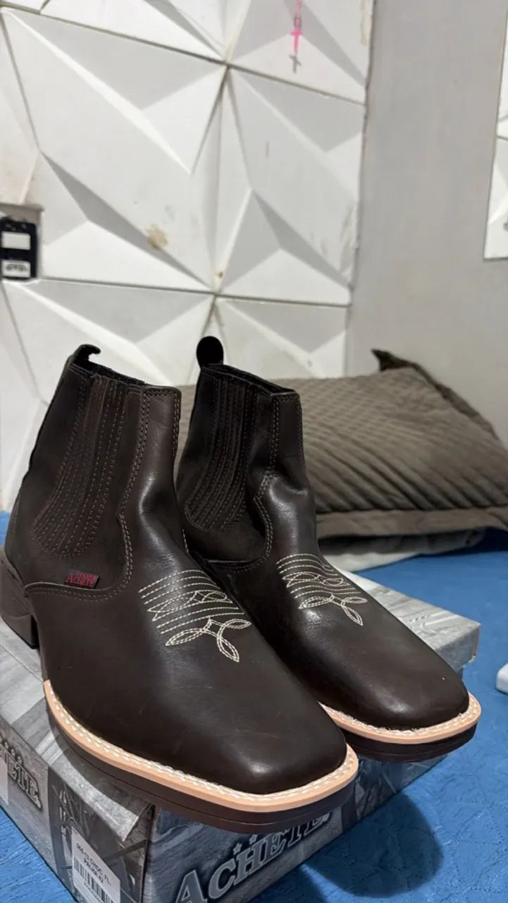 Vendo chapéu, bota e cinto de rodeio - Foto 2