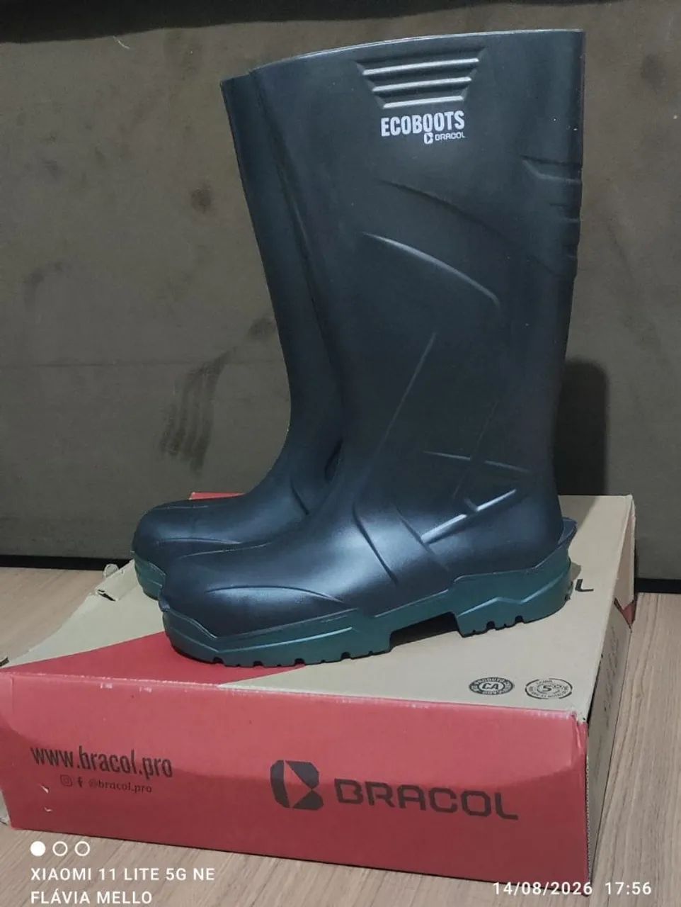 Bota de chuva - Foto 5