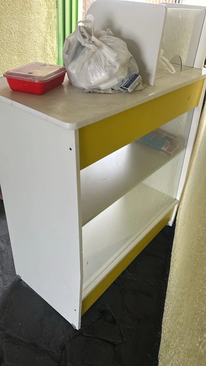 Balcão caixa com 2 gavetas 