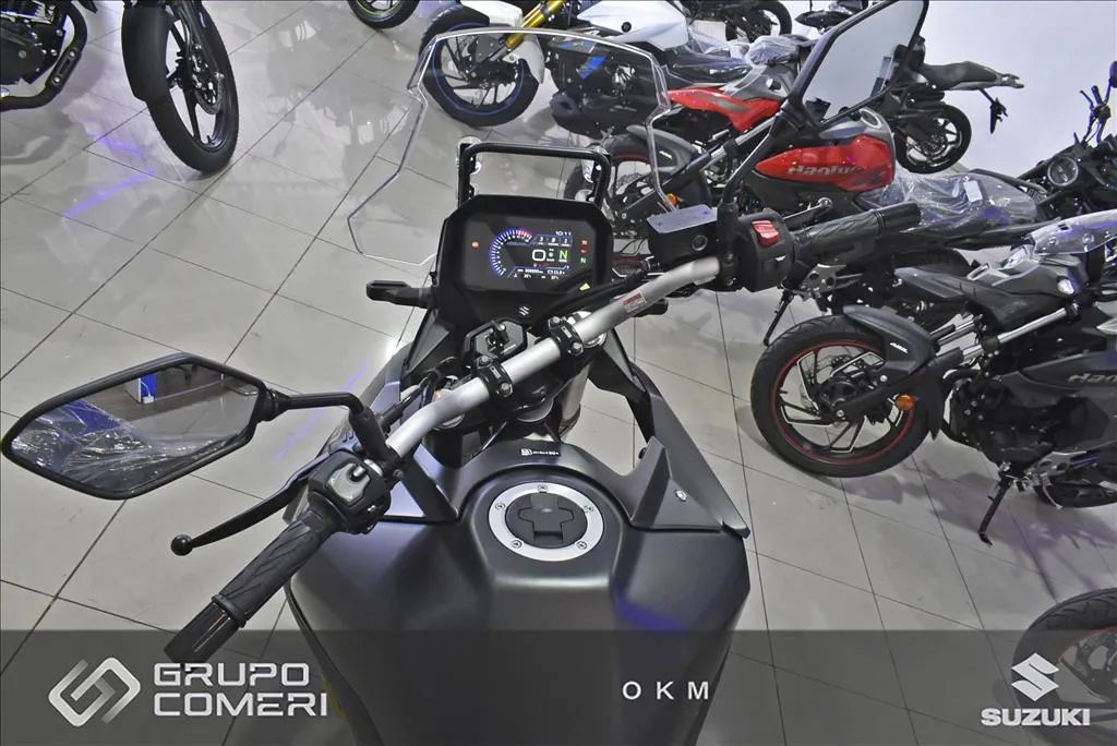 SUZUKI V-STROM 800 - Foto 5