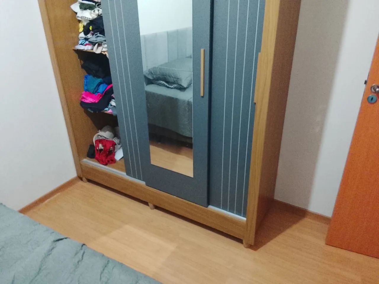 GUARDA ROUPA TRÊS PORTA - Foto 3