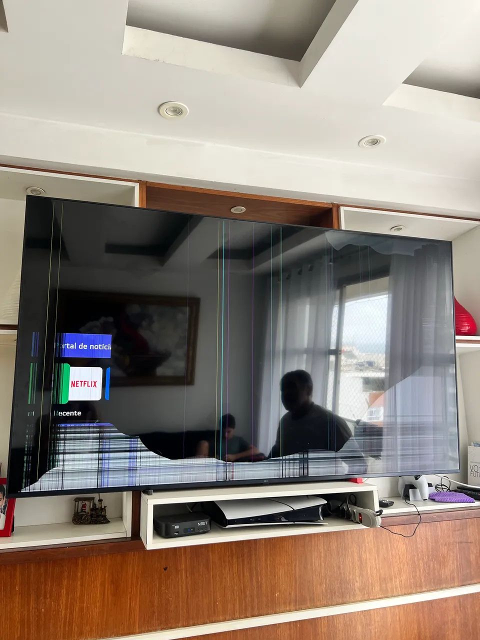 TV LG 75 POLEGADAS TELA QUEBRADA