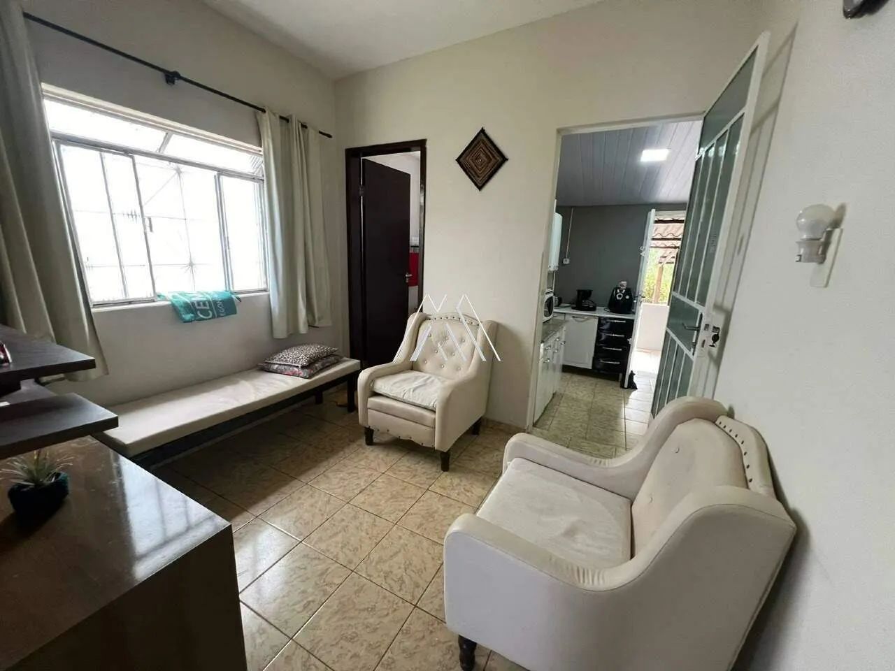 Vendo casa em Itaúna em excelente localização! - Foto 3