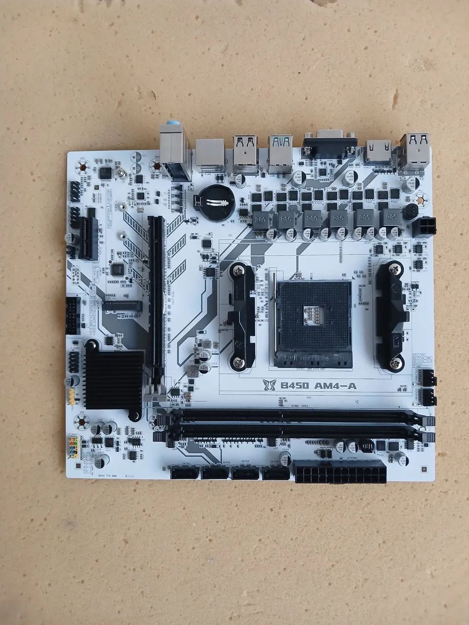 Placa mae B450 machinist white  - Foto 3