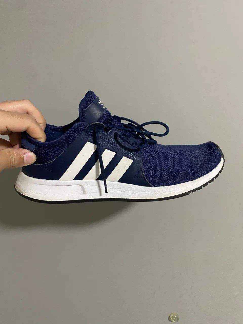 Tênis adidas original / Tamanho 41