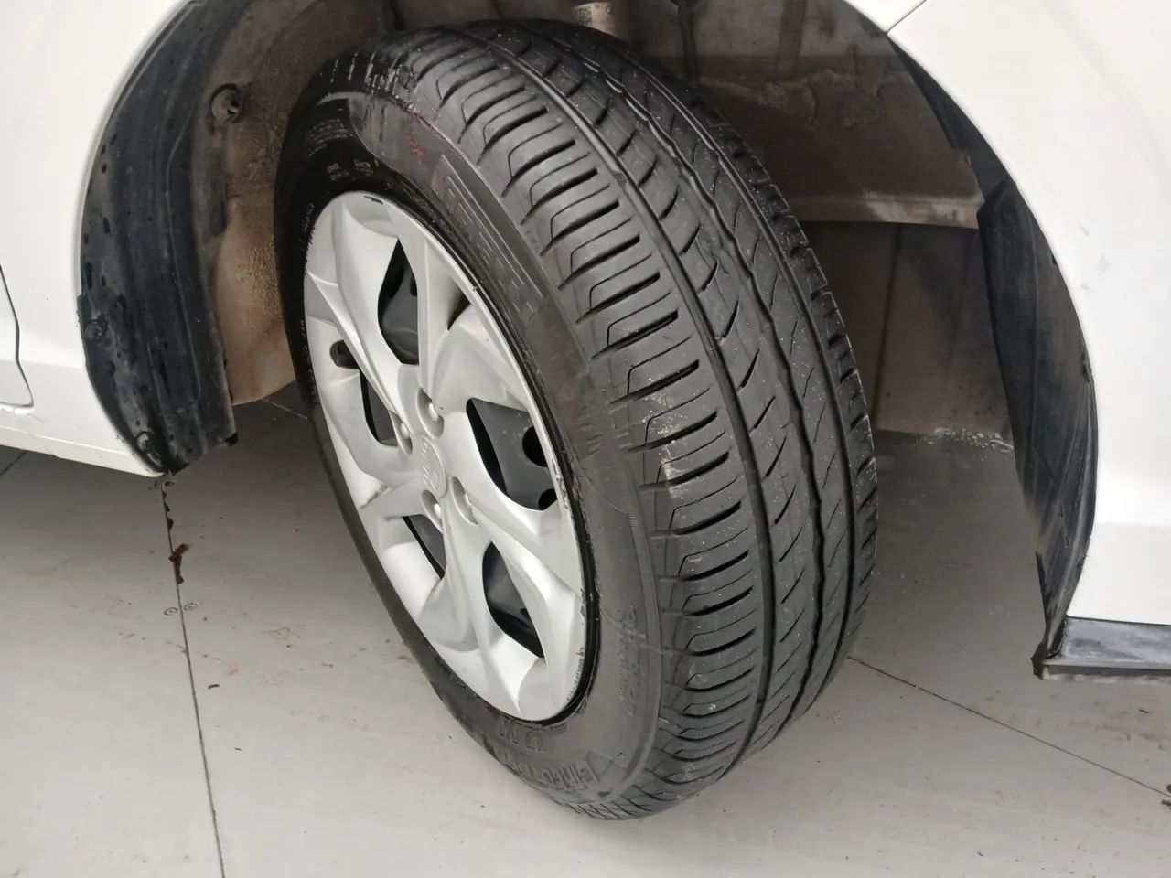 Hyundai HB20 Comfort 1.0 Flex 12V Mec., foto 13 de 18