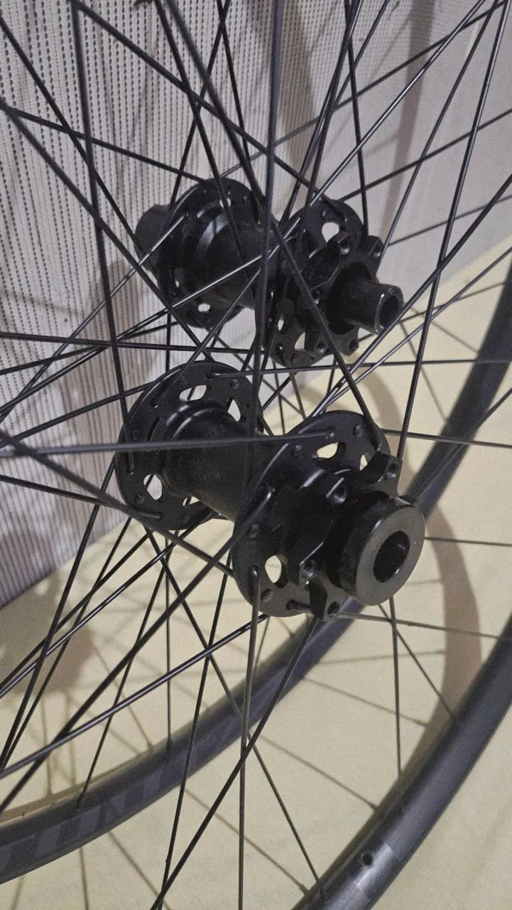 Par de rodas novas Specialized assimétricas boost HG  - Foto 5
