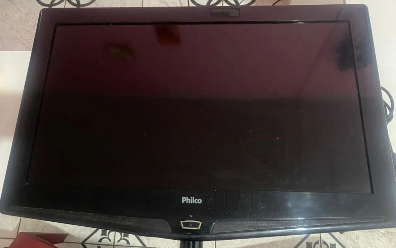 VENDO TV LCD 32 POLEGADAS, SEM CONTROLE, AUTOFALANTE COM DEFEITO