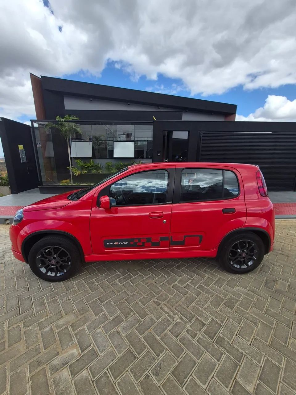 Fiat Uno Sporting 1.4 EVO Fire Flex 8V 4P 2012 - Foto 3