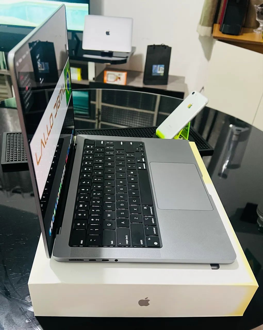 MacBook Pro M3 14-Intch 512GB 8RAM  - Foto 5