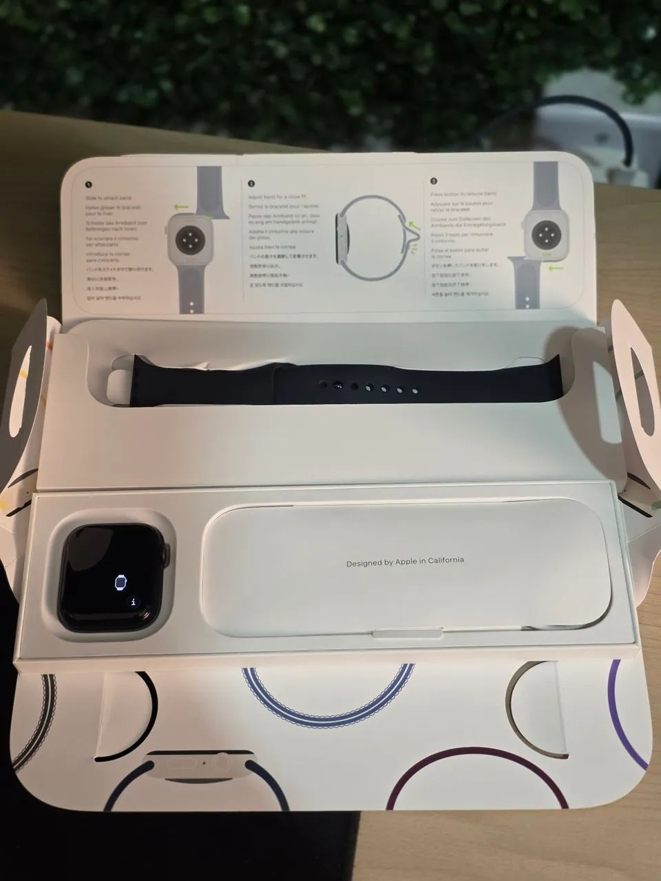 Apple Watch SE (Gen 2) 44mm Midnight - Cellular