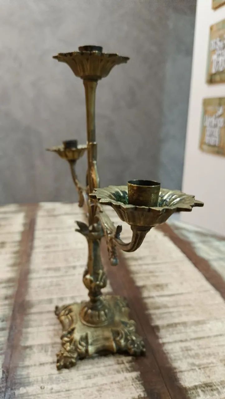 Castiçal de bronze antigo  - Foto 2
