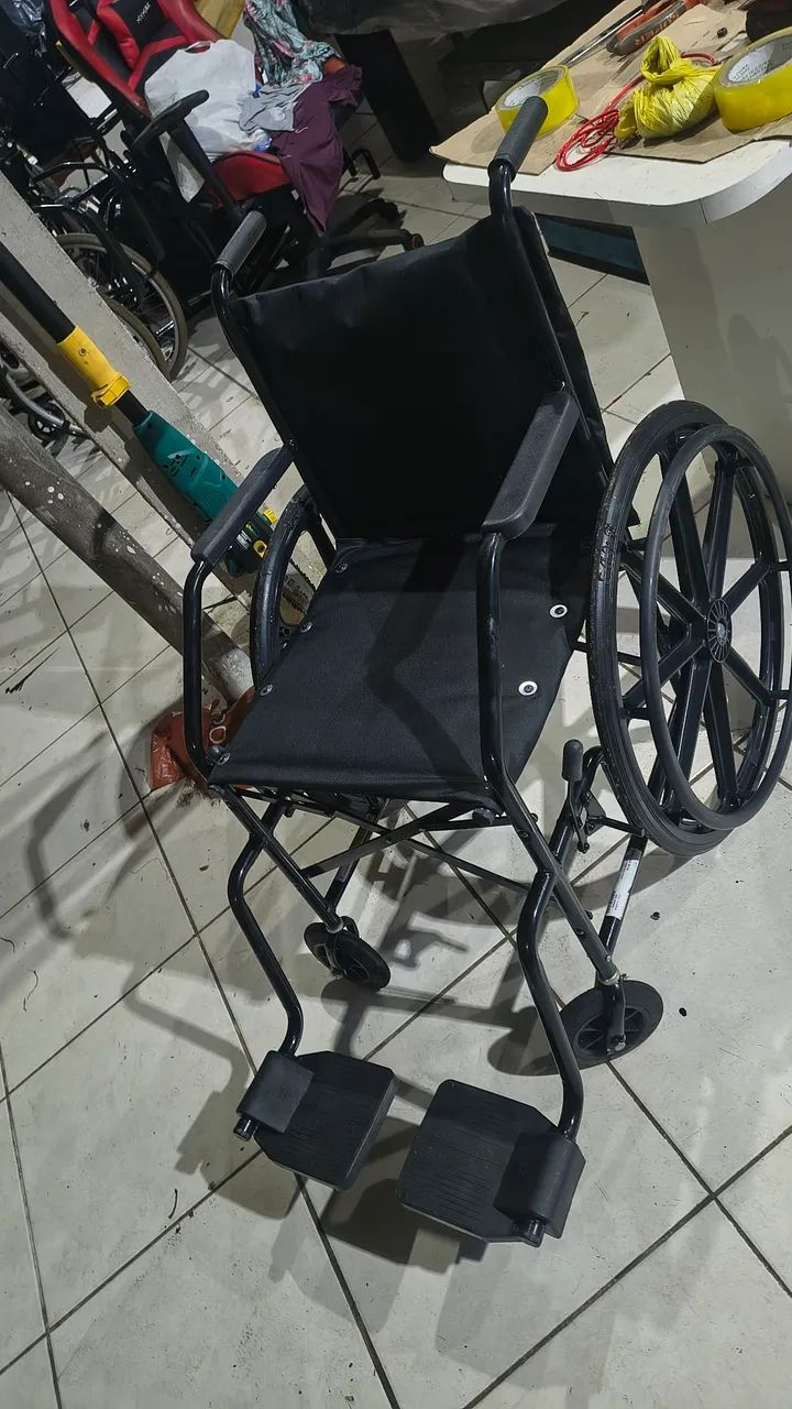CADEIRA DE RODAS DOBRÁVEL  - Foto 4