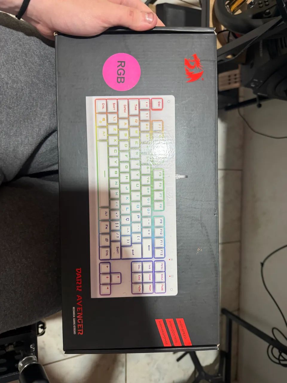 Redragon Dark Avenger Lunar White - Foto 2