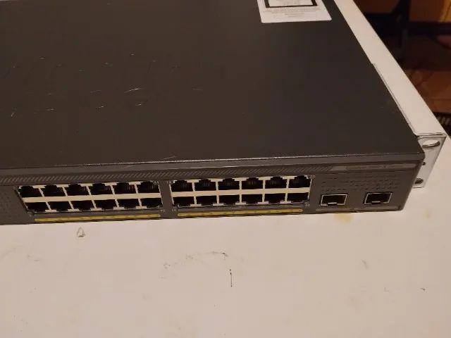 Switch Cisco Catalyst 2960X 24 Portas Gigabit com 2 Uplinks 10G - Foto 3