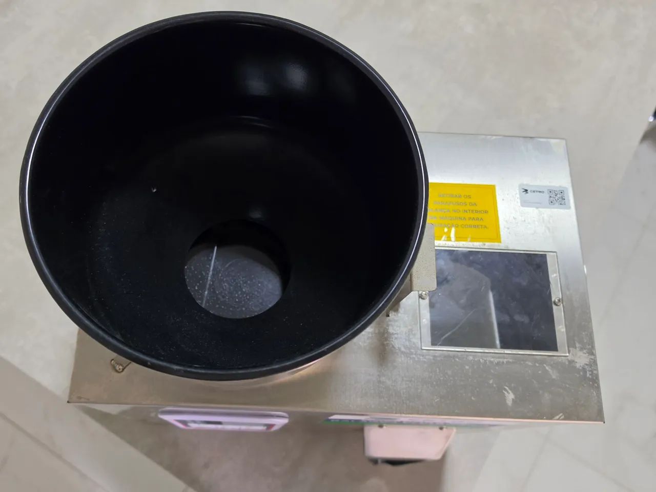Dosadora com balança eletrônica 1-100g Cetro (nunca usada)  - Foto 3