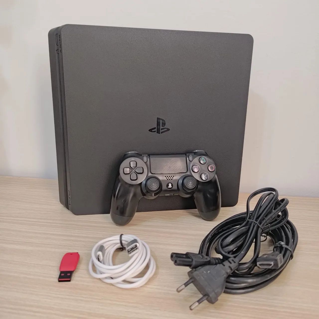  Vendo PS4 Slim DESBLOQUEADO - Foto 3