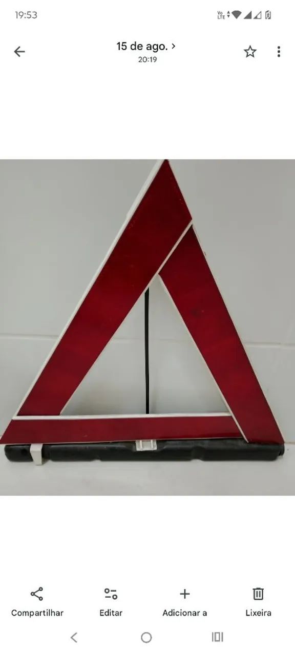 Triângulo para automóveis 