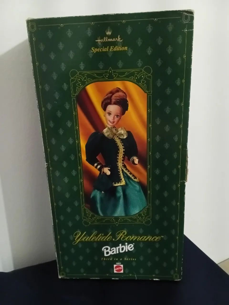 Caixa vazia da boneca Barbie Yuletide Romance - Hallmark  - Foto 3