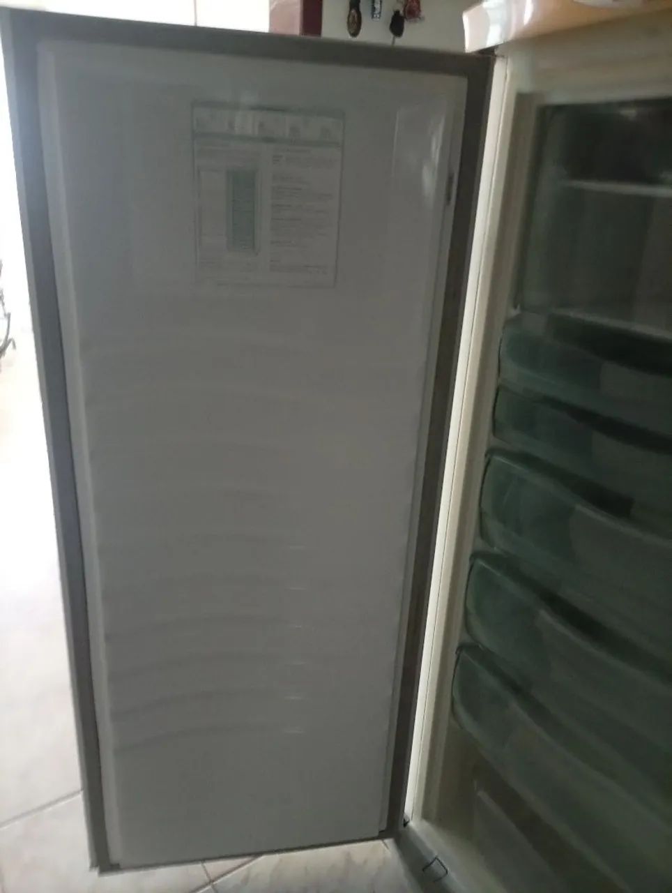 Vendo freezer Brastemp vertical 1100 reais  - Foto 5