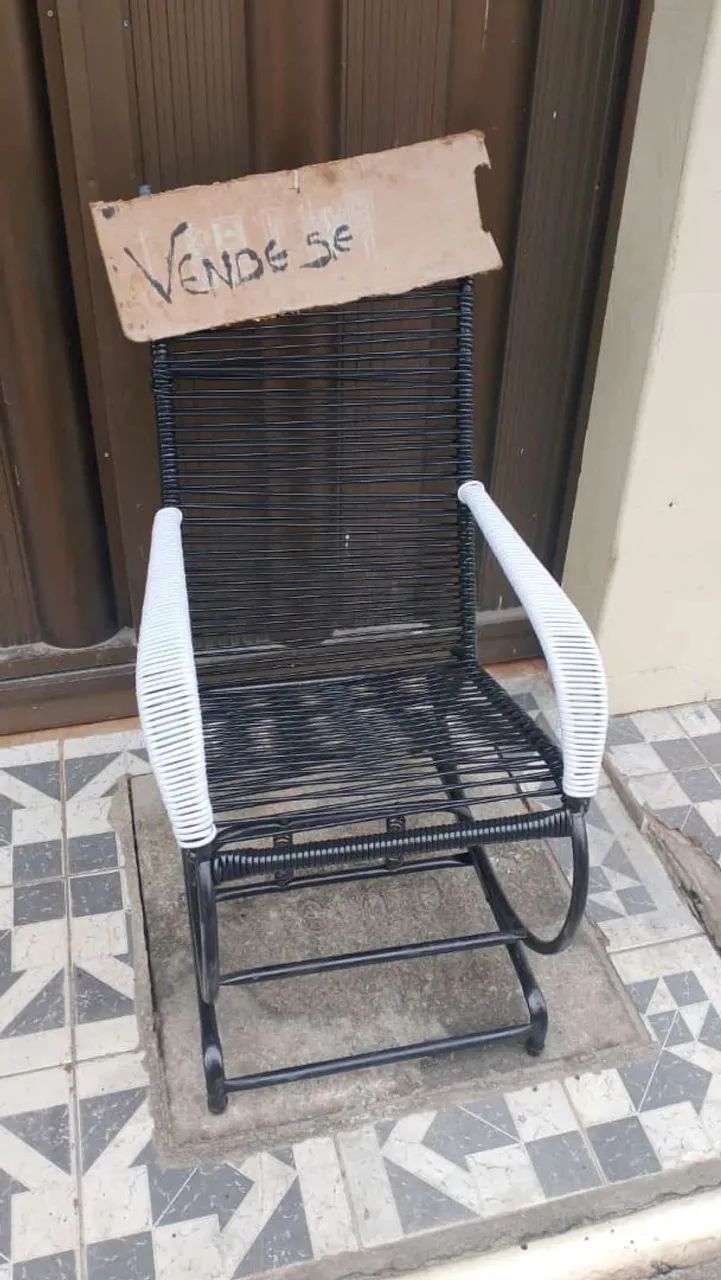 Cadeira de balanço 130,00