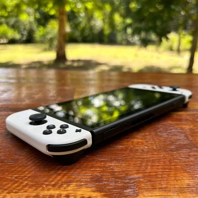 Console Nintendo Switch 32GB com Joy-Cons e Base TV - Foto 5